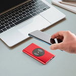CASSINI. Portable battery and wireless charger 3